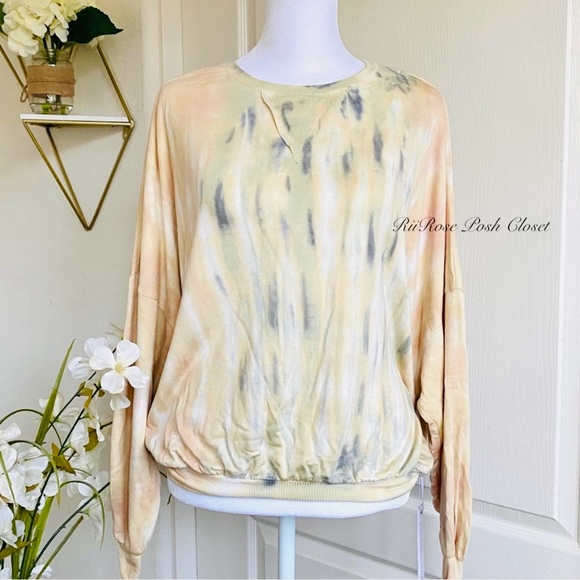 NWT YF&B Tie Dye Pull Over Top - Picture 2 of 6
